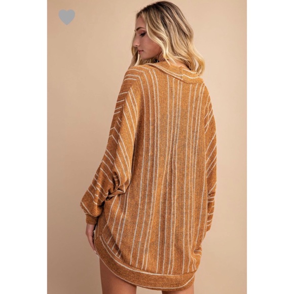 SOLD! HOST PICK 12/16 🆕 Striped Cardigan - Picture 6 of 6